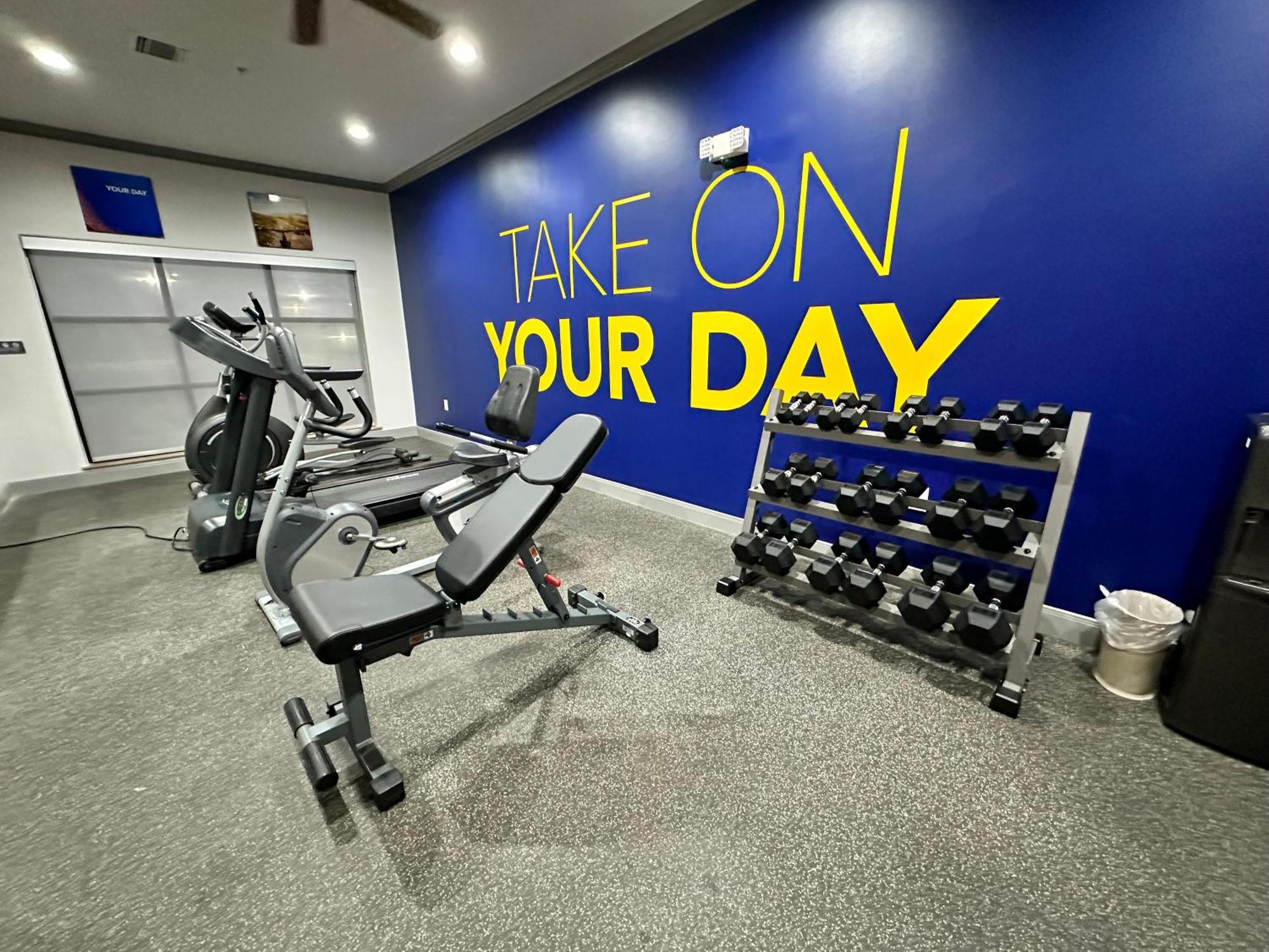 Best Western Plus Schulenburg Inn & Suites Bagian luar foto